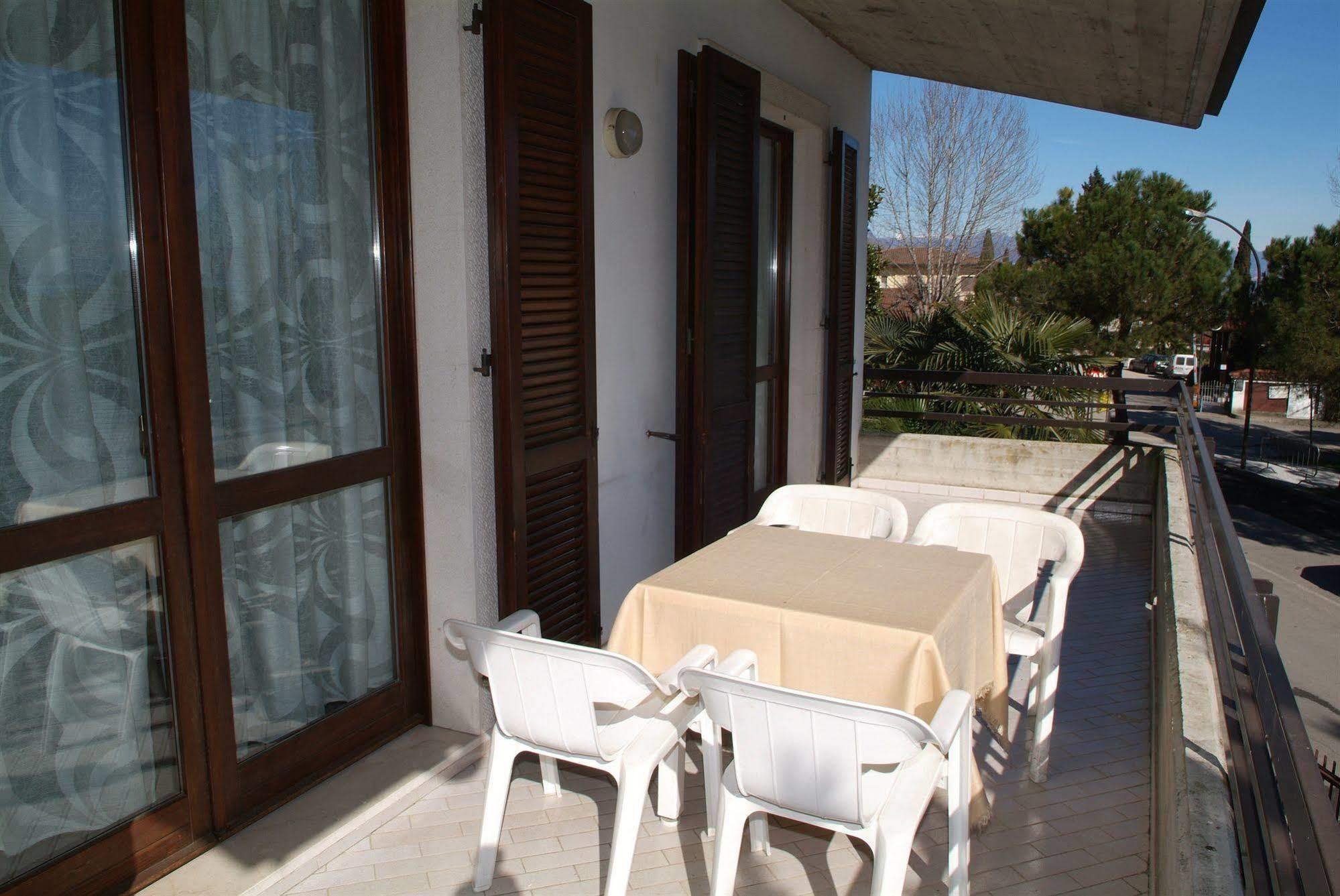 Colombare Di Sirmione Residence Alba المظهر الخارجي الصورة